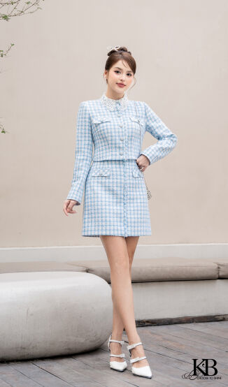 Croptop CD126 đi bộ với juyp JC331
