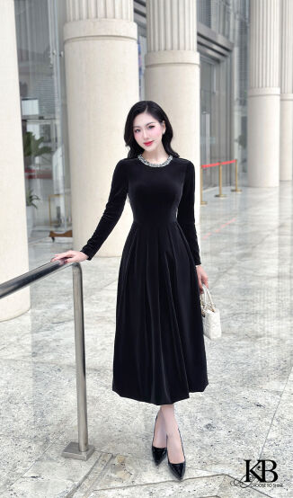 Maxi cổ tròn gấu bum