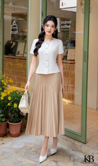 Croptop cổ tròn đính hạt
