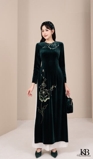 Áo dài thêu hoa bôđê