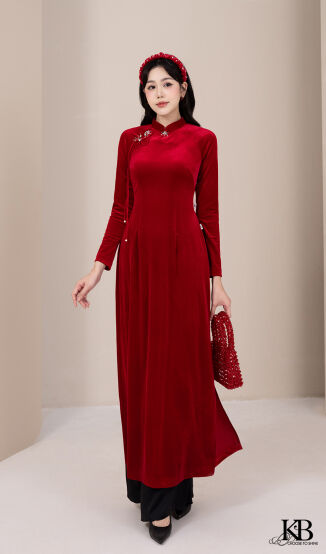 Áo dài đính cành hoa