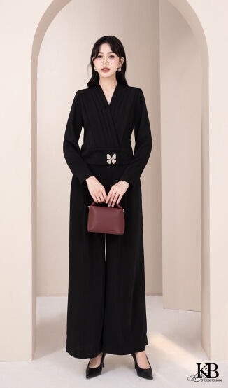 Croptop CD145 đi bộ với quần QD940