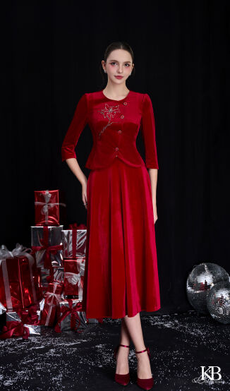 Vest cổ tròn nẹp quài đính hoa