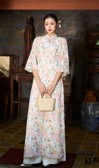 Áo dài cuốn hoa trang trí