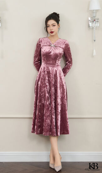 Maxi cổ v xoắn ngực dáng xoè