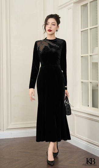 Croptop CD144 đi bộ với juyp JD636