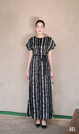 Maxi cổ tròn dây nơ