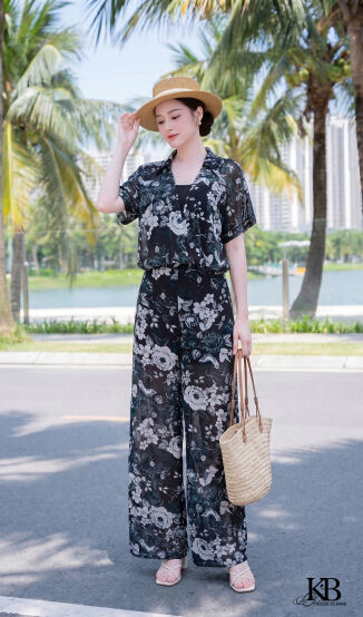Sơ mi SC1193 đi bộ với quần QD995