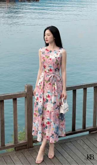 Maxi cổ tròn dáng xuông