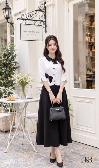 Croptop CL425 đi bộ với quần QD966